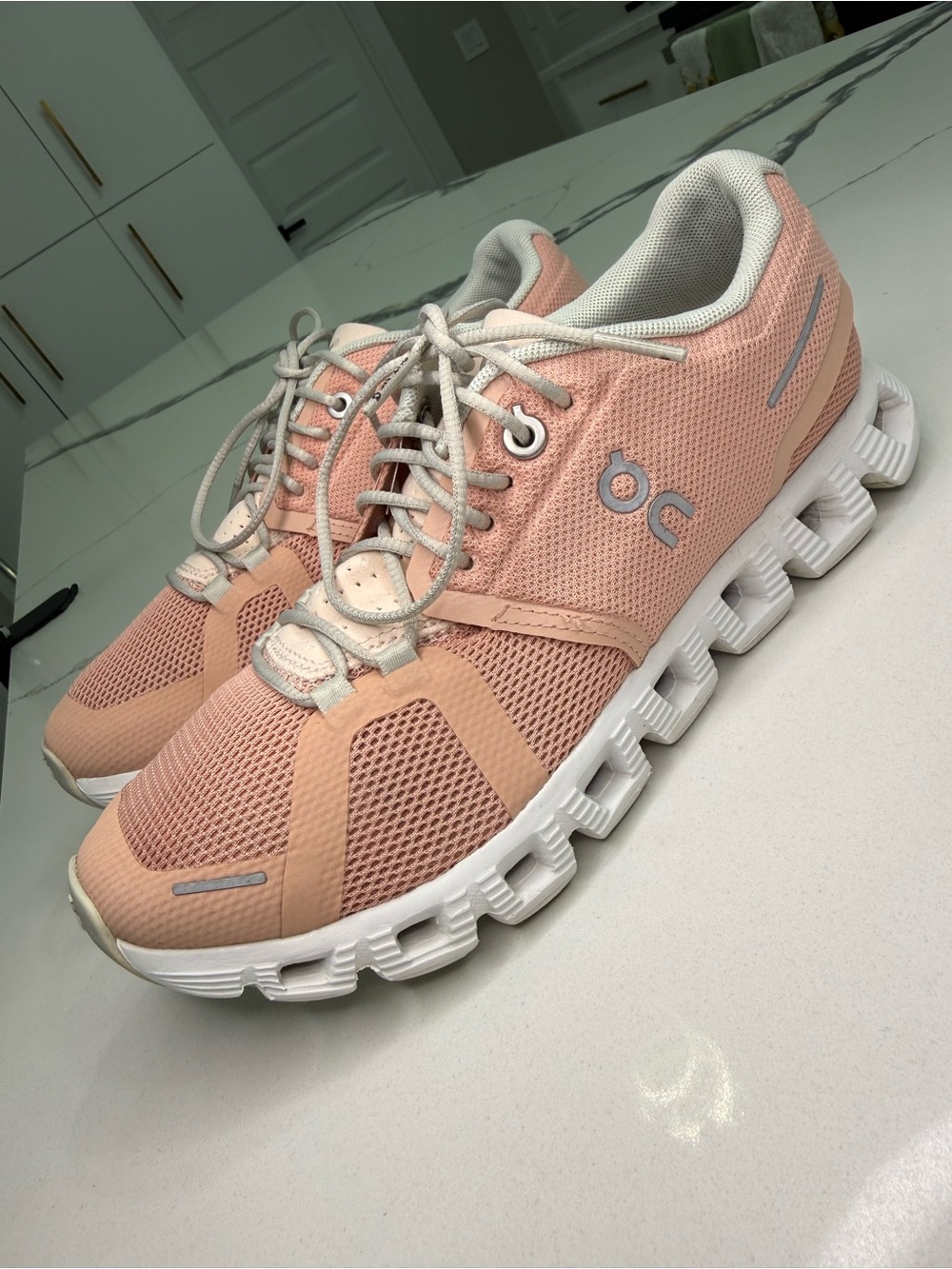 On Cloud 5 Women’s Size 6 Rose Shell Pink Sneakers Running Shoes 59.98556 Low To